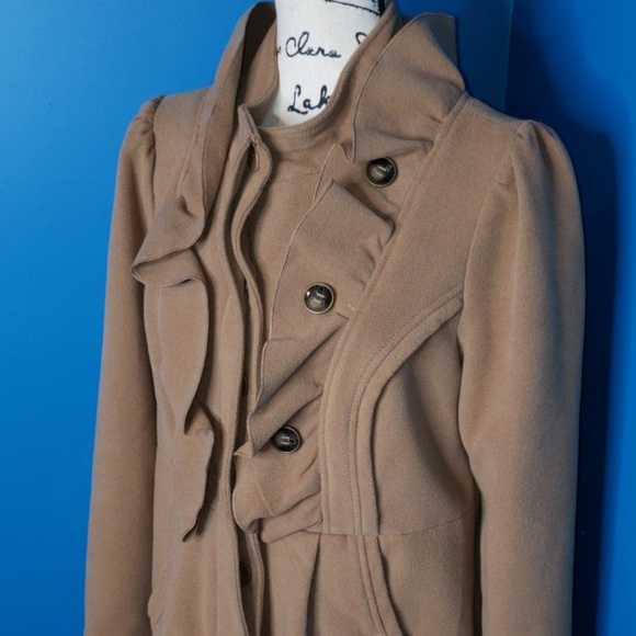 EUC JOLT Tan Ruffled Vintage Inspired Overcoat - Picture 2 of 8